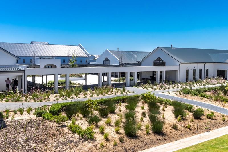 To Let 2 Bedroom Property for Rent in Buhrein Western Cape